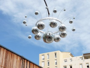 lustre suspendu boules à facettes